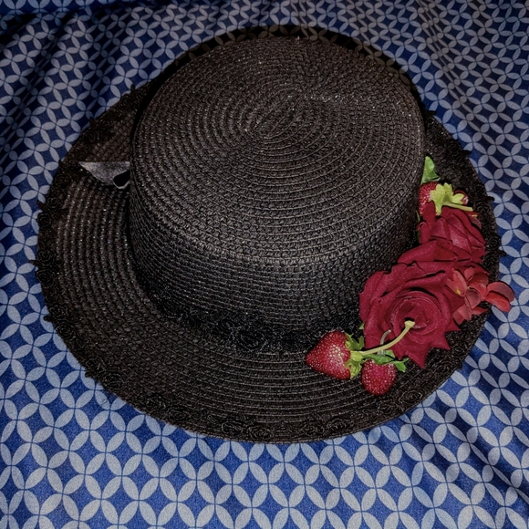 Unknown Accessories - Black Straw Hat with Strawberries And Roses